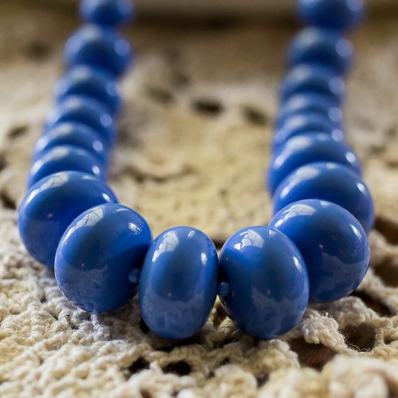 NWT Vintage Lucite plastic bead necklace - Picture 4 of 5